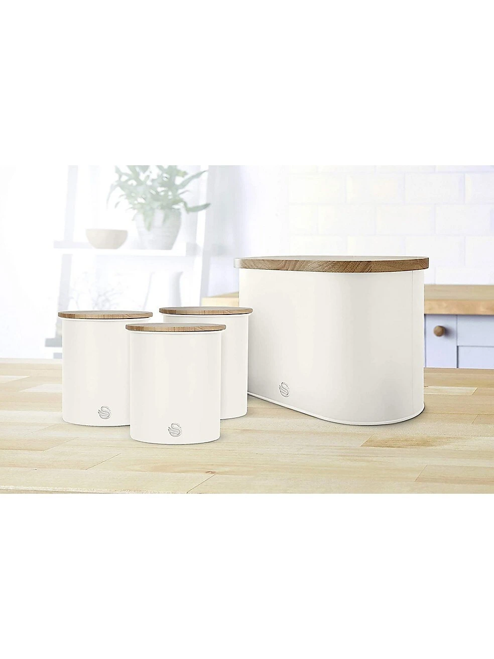 Nordic Collection Bread Tin With Bamboo Lid, White 4 Nordic Collection Bread Tin With Bamboo Lid, White - Image 2