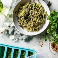 Souper Cubes® 1/2-Cup Tray With Lid -OXO shop soupercubes souper cubes 1 2 cup tray with lid 2