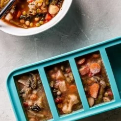 Souper Cubes® 1-Cup Tray With Lid -OXO shop soupercubes souper cubes 1 cup tray with lid 1