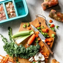 Souper Cubes® 1-Cup Tray With Lid -OXO shop soupercubes souper cubes 1 cup tray with lid 2