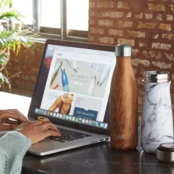 Swell Teakwood Bottle 500 Ml -OXO shop swell swell teakwood bottle 500 ml 2